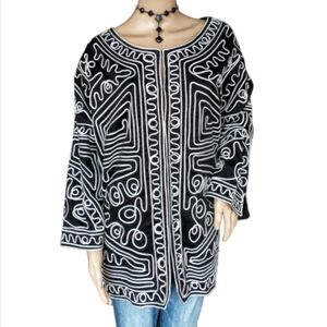 Joni B Black & White Cover Up Size 3X
